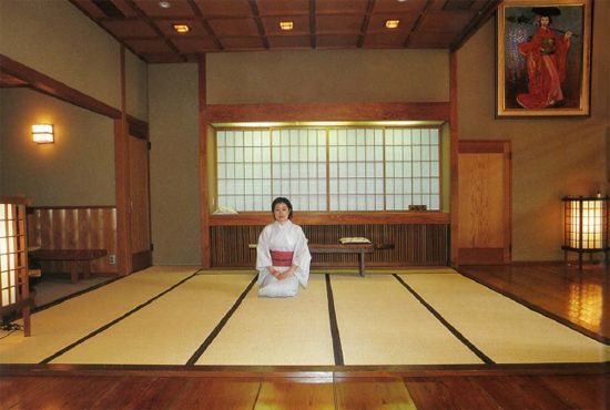 The Kayotei Inn in Ishikawa offers highly attentive service and Sukiya-style - photo 10