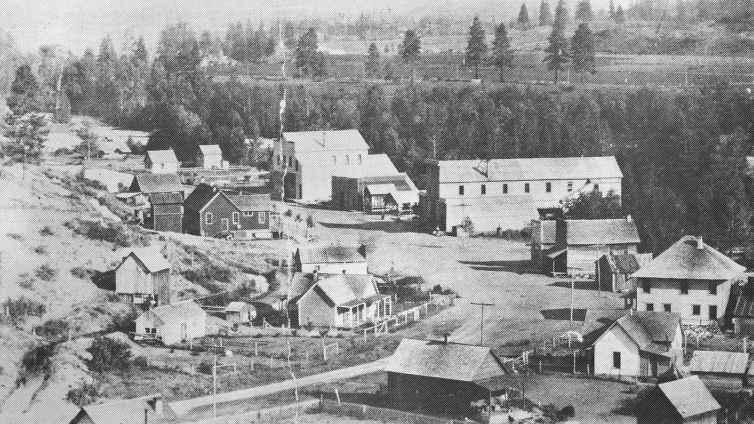 A birds-eye view looking south down Main StreetRiverside Avenue in downtown - photo 5