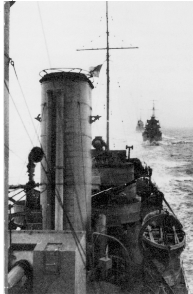 3 The Dover Patrol Ships of the destroyer flotilla based at Dover on patrol - photo 5