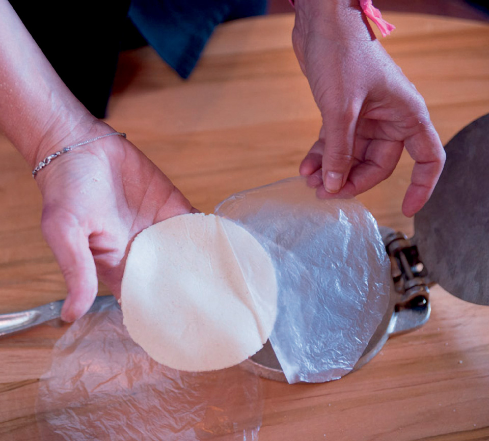 BASIC TORTILLA Flour Yield 12-16 TORTILLAS depending on size While - photo 6