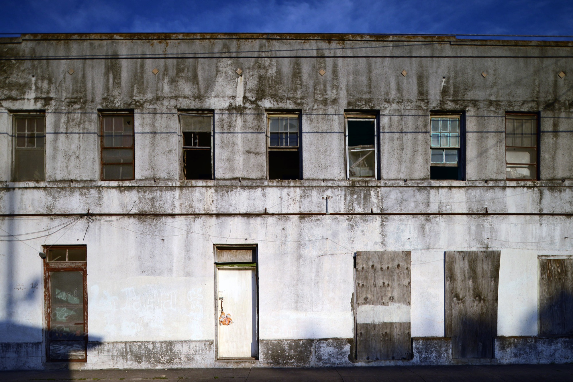 The Building at 805 East Tyler Street Photo by Brad Doherty CHAPTER 1 An - photo 3