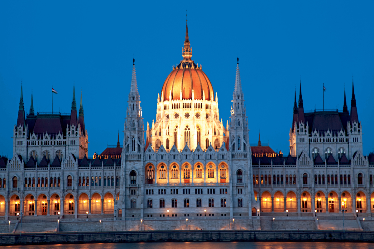 Top Attraction 1 APA Ming Tang Evans Parliament Neo-gothic home of democracy - photo 5