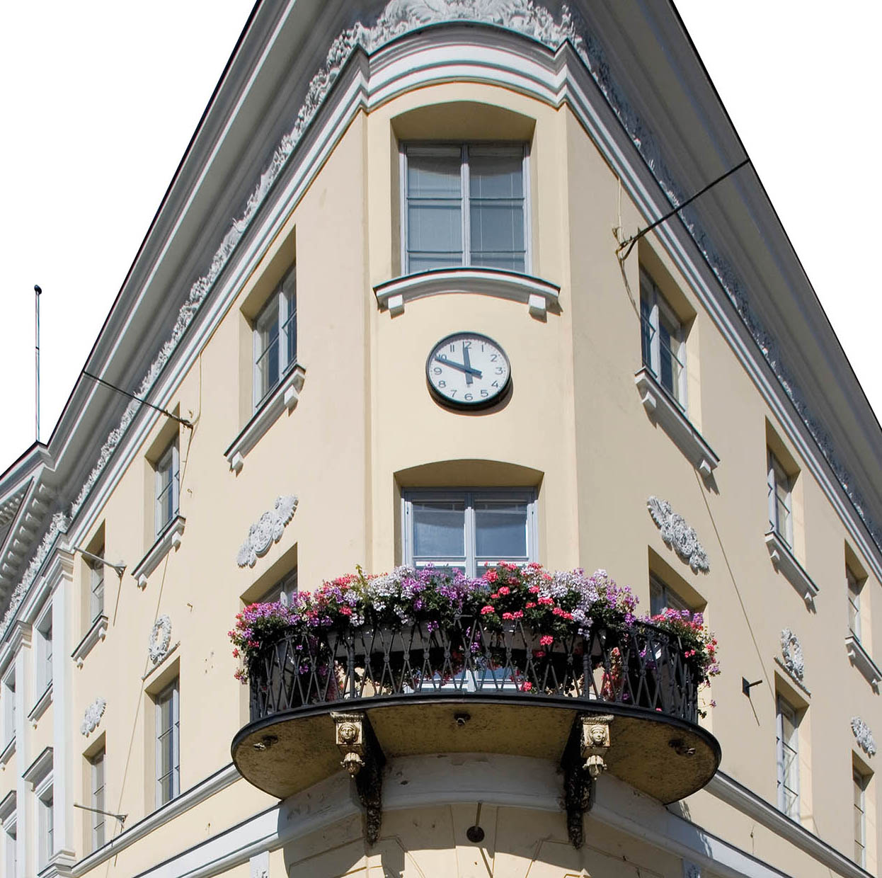 Top Attraction 3 Visit Helsinki Esplanadi This long elegant park is lined - photo 7