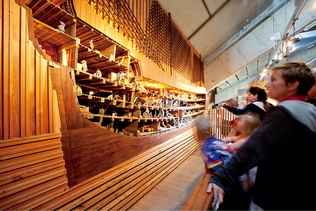 Top Attraction 8 Julian LoveApa Publications Vasamuseet The permanent home - photo 12