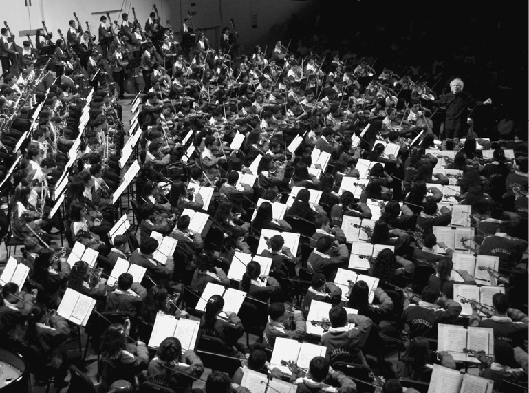 National Childrens Orchestra of Venezuela 2010 Frank Di Polo Dudamel - photo 12