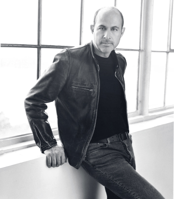 JOHN VARVATOS is one of the worlds most renowned menswear designers Born and - photo 1