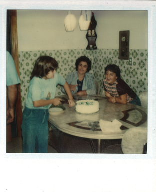 Thats me cutting my birthday cake with Mom and Rosie looking on I loved to - photo 8