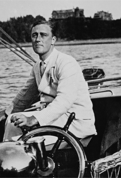 Franklin Roosevelt at the helm off Campobello 1920 FIRST VINTAGE BOOKS - photo 3