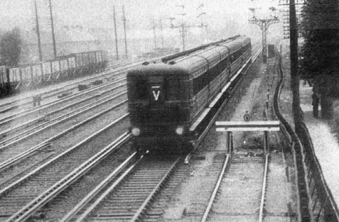 Even in 1926 before the mainline electrification started the Southern Railway - photo 14