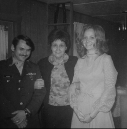 Rick Catherine Diane-1972 Catherines Texas Family Gathering-1976 - photo 12