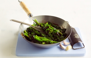 pilaf Melt 2 tablespoons butter in medium saucepan cook 1 crushed garlic - photo 7