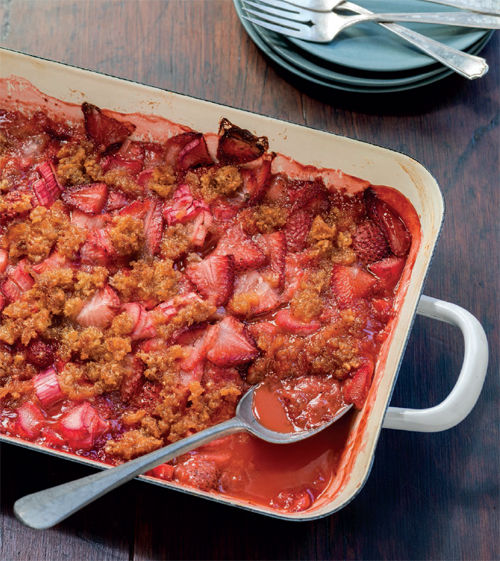 strawberry-rhubarb brown betty A brown betty is one of the easiest fruit - photo 8
