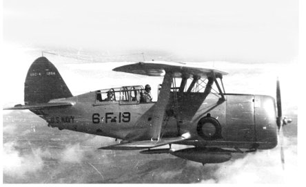 The Curtiss Aircraft Company produced two versions of the Helldiver This is - photo 2