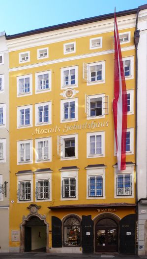 No 9 Getreidegasse Salzburg Austria the house in which Mozart was born - photo 9