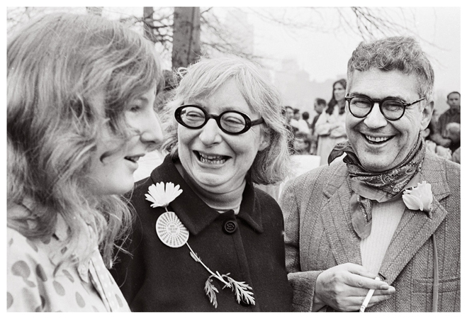 April 1967 Jane Jacobs center and her husband Bob with their daughter Mary - photo 19