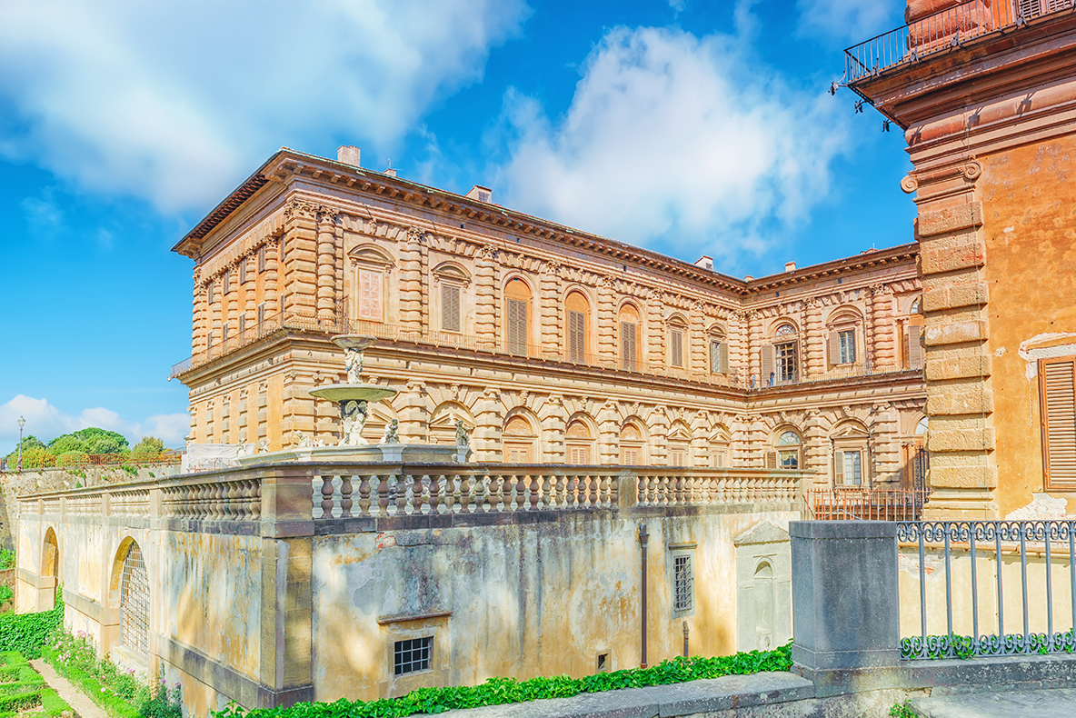 Brian Kinney Shutterstock Florence Tuscany Top Sights Frescoed chapels - photo 11