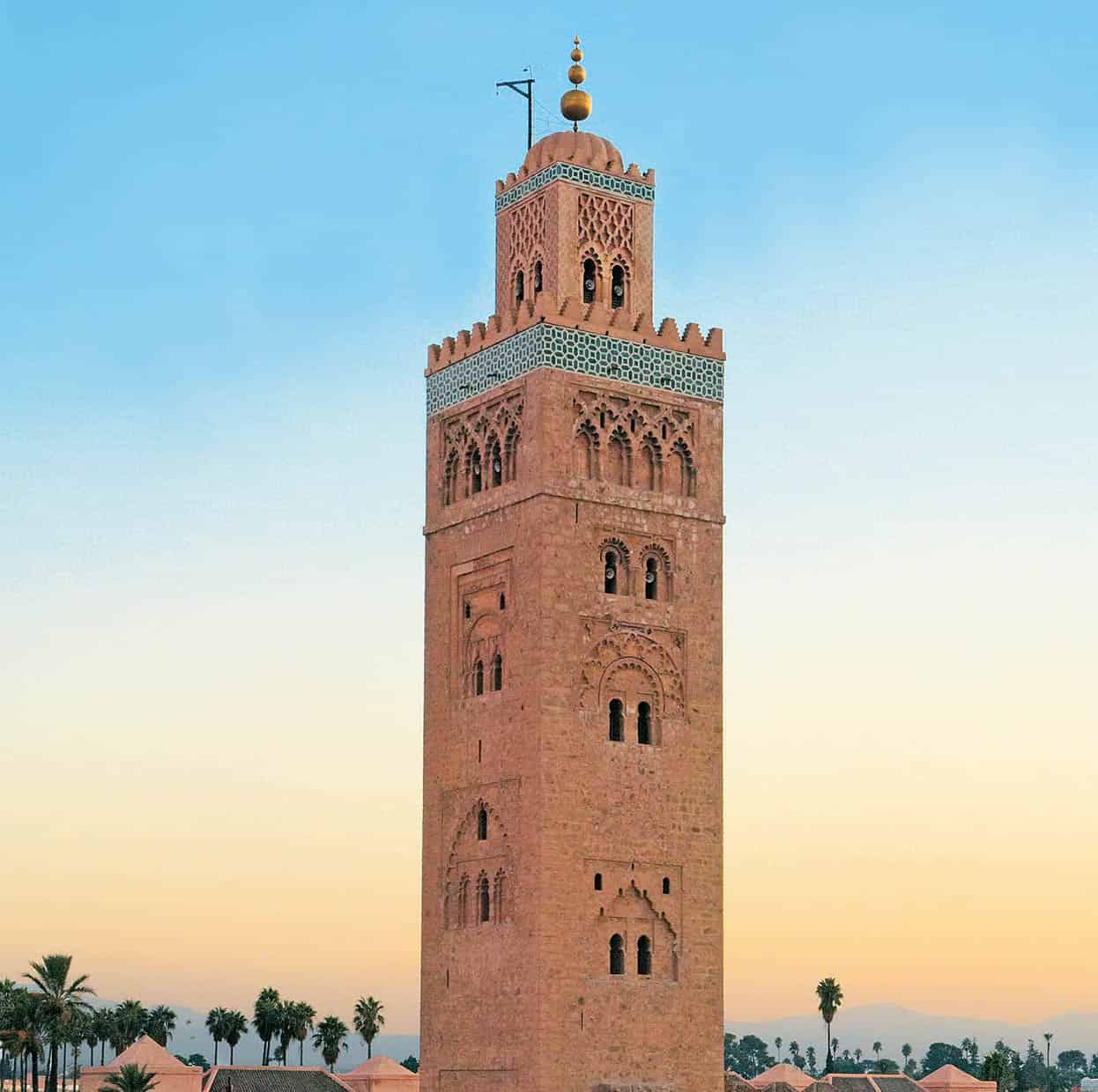 Top Attraction 1 Clay PerryApa Publications Koutoubia Mosque Visible from - photo 4