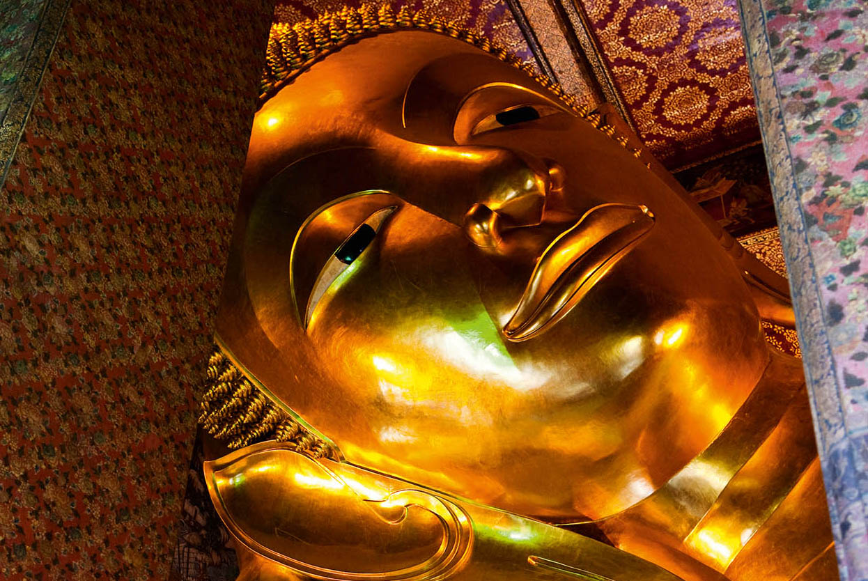 Top Attraction 6 Peter StuckingsApa Publications Wat Pho Bangkoks oldest - photo 10