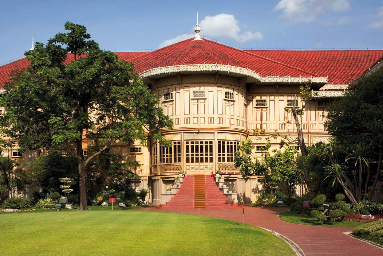 Top Attraction 5 123RF Vimanmek Mansion Built from teak it is the citys most - photo 9