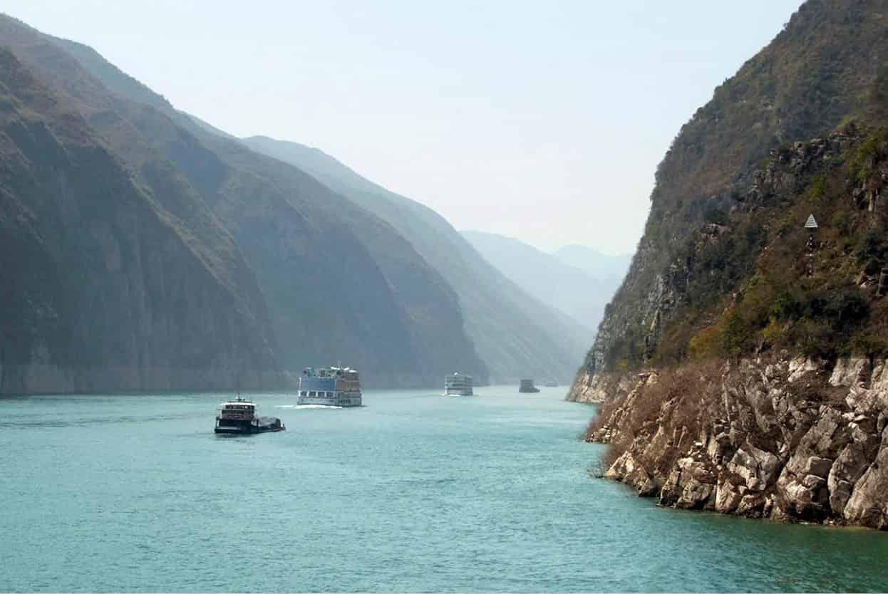 Top Attraction 10 iStock Yangzi River Cruise down the Yangzi from Chongqing - photo 13