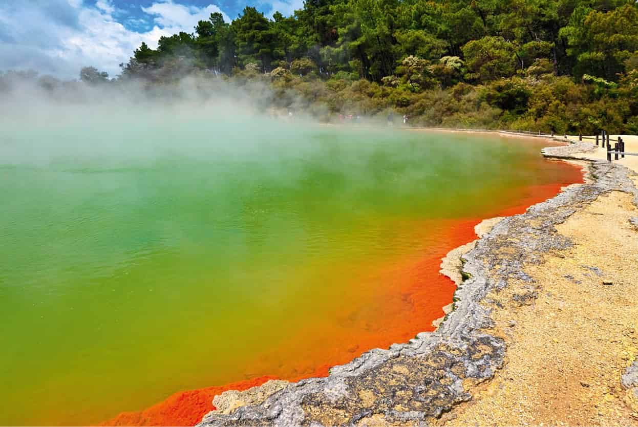 Top Attraction 5 rusmiStockphoto Rotorua A geothermal wonderland of - photo 8