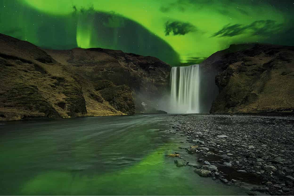 Northern Lights Visitors often come to Iceland in the darkest winter months - photo 4