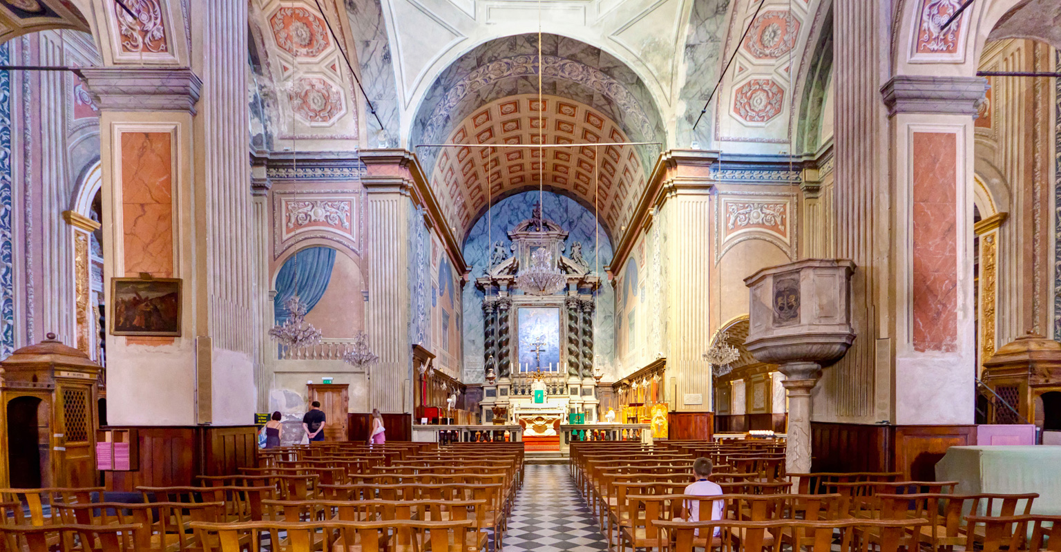 Baroque interior of the cathedral Open-Air Food Market Google Map Each - photo 28