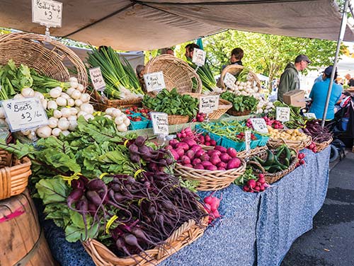 Corvallis farmers market Oregonians tell a fable about a crossroads on the old - photo 11