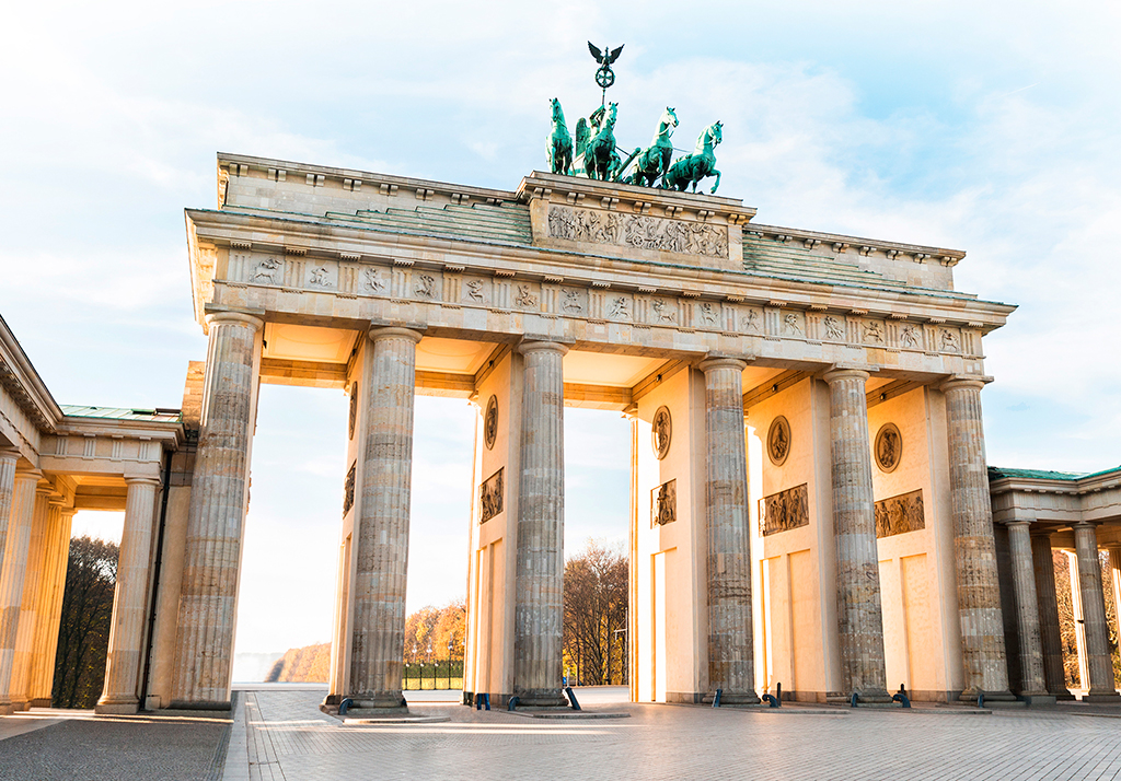 Brandenburger Tor Quadriga Google Map The 6-m 20-ft high sculpture was - photo 15