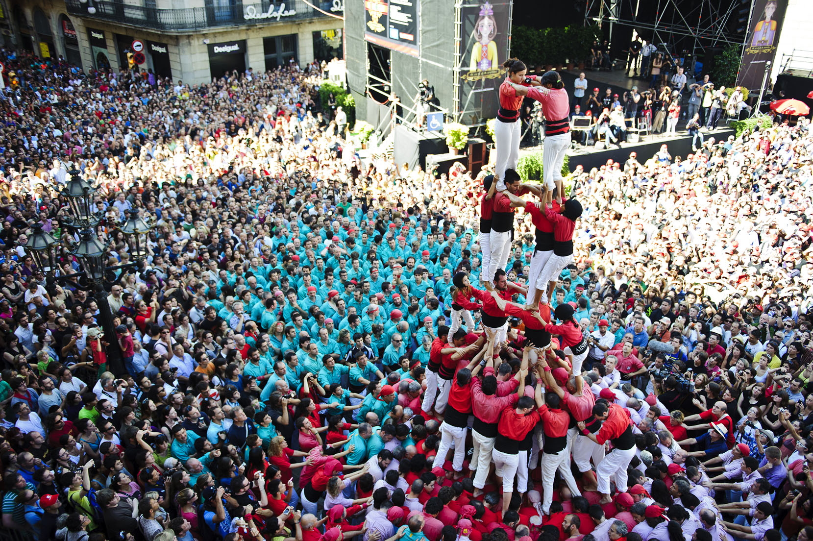 A castell human castle at GUILLEM LOPEZ GETTY IMAGES - photo 5