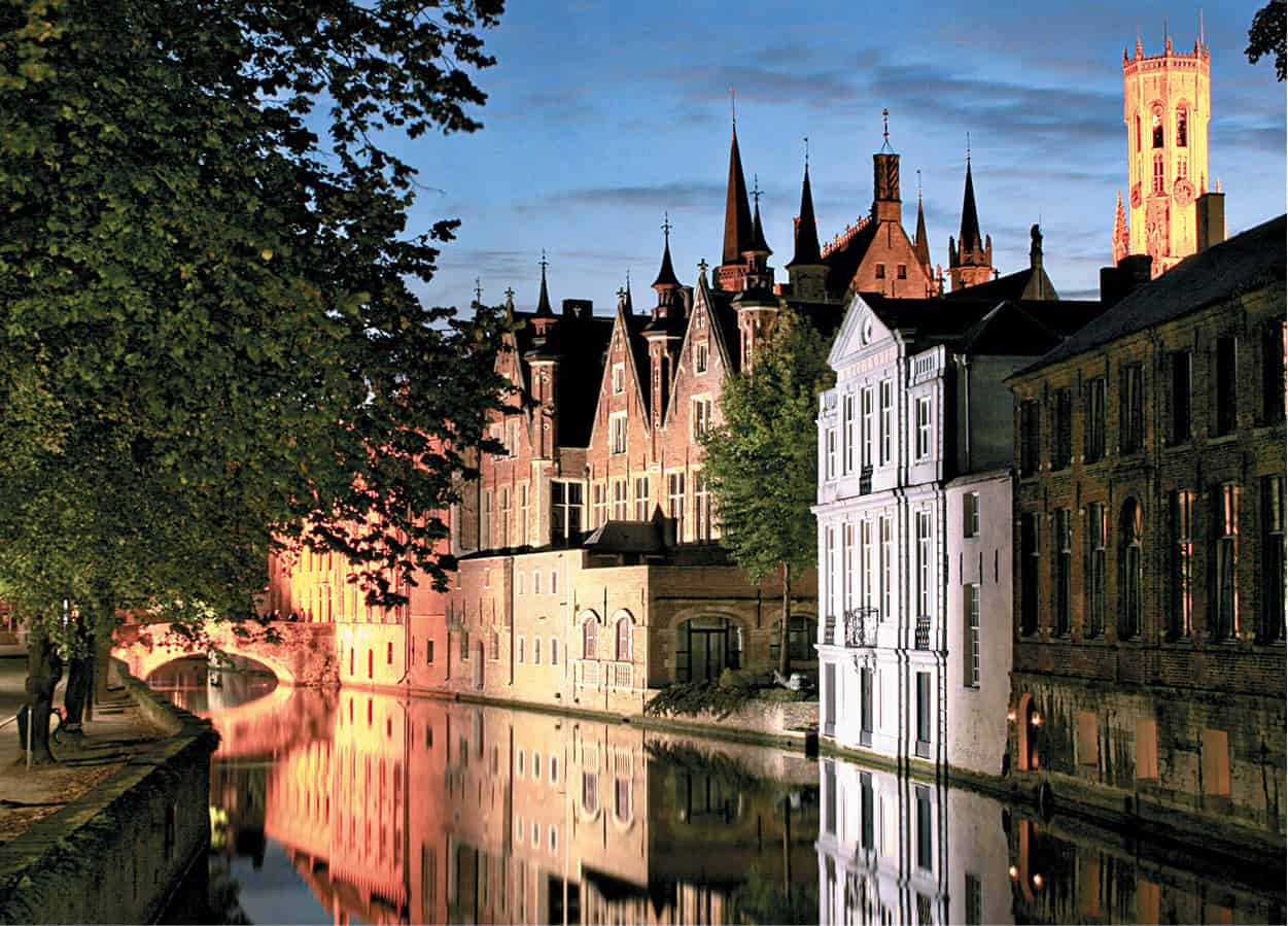 The canals are just as atmospheric at night iStock Geography This city of - photo 12