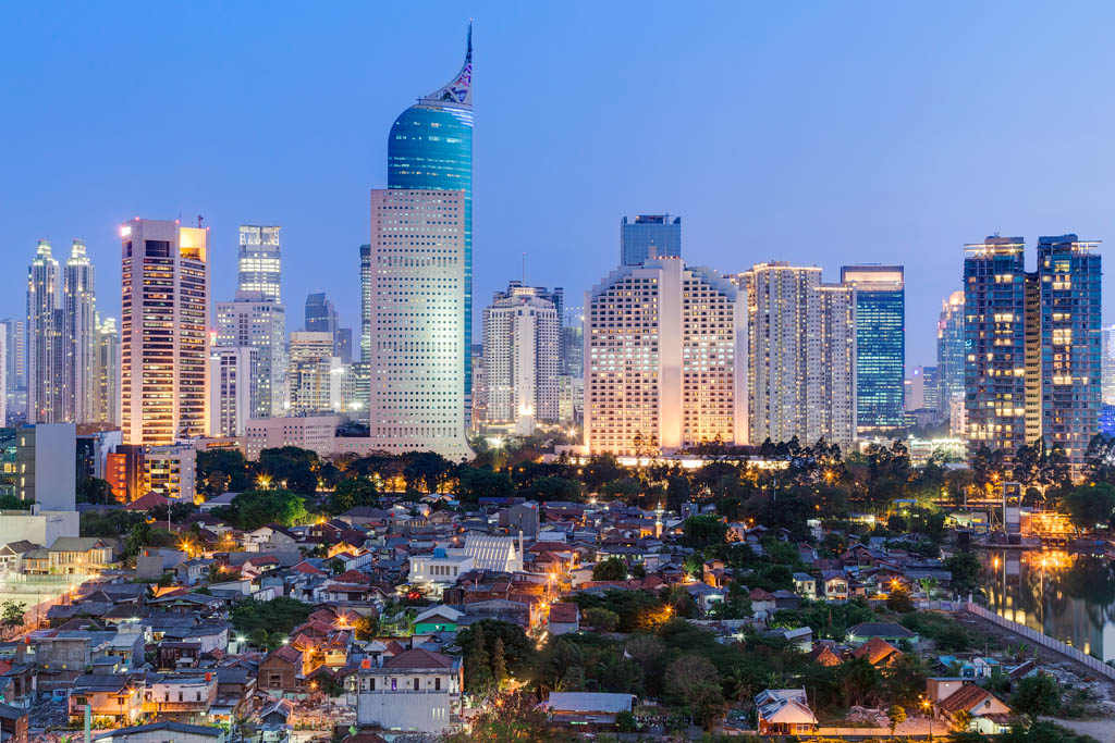 Jakarta city skyline AMADEUSTXSHUTTERSTOCK JakartaTop Sights Merdeka - photo 5