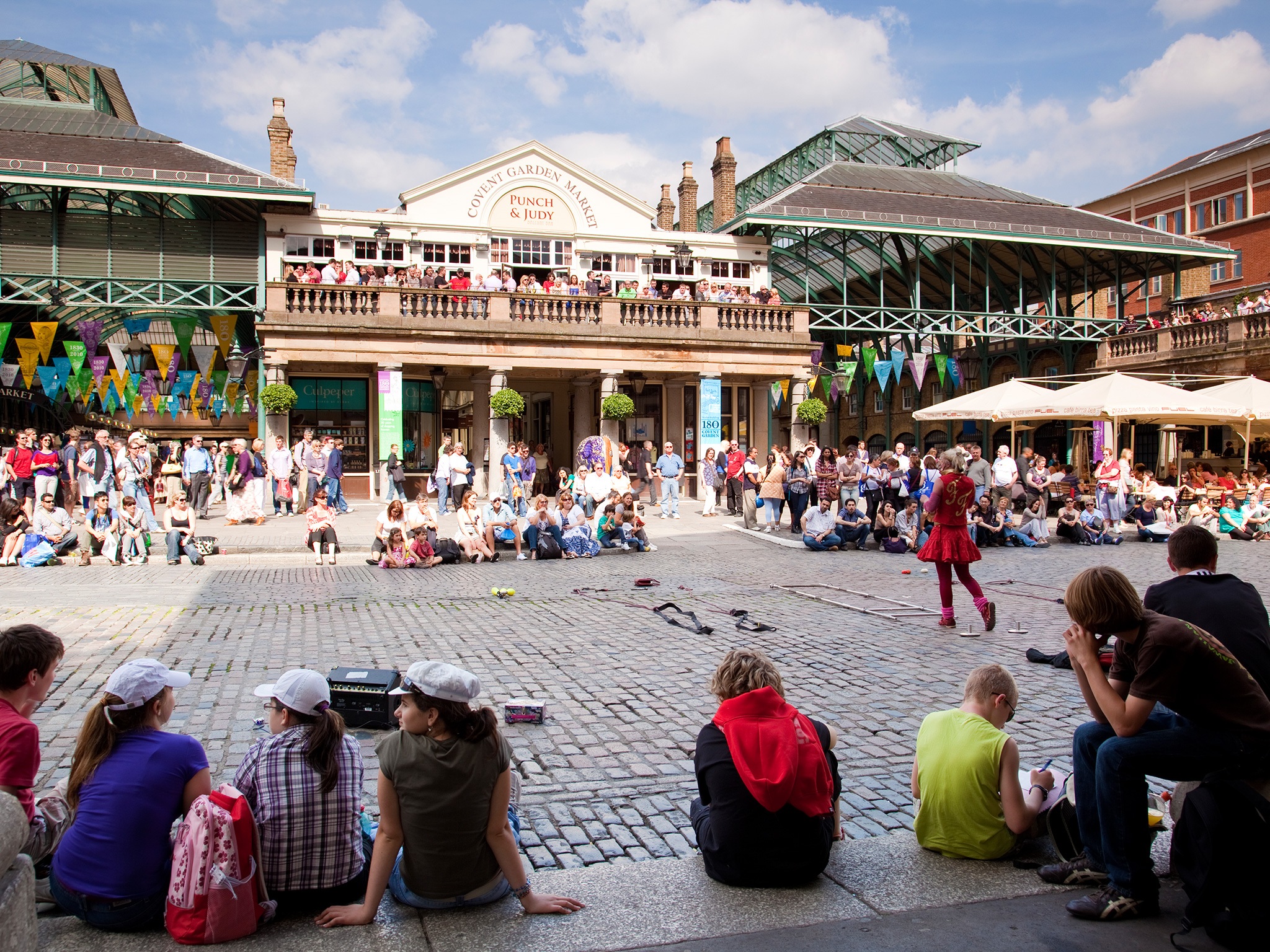 COVENT GARDEN For the visitor its a thrilling destination The biggest - photo 3