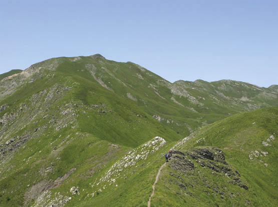 Heading towards Libro Aperto Stage 15 The rock is by and large sedimentary - photo 8