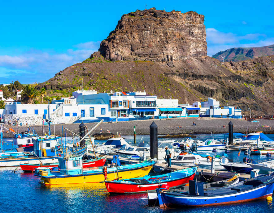 Traditional fishing boats line the harbour at Puerto de las Nieves - photo 14