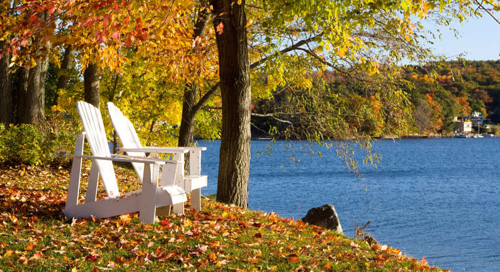 Lake Winnipesaukee is New Hampshires largest lake at approximately 21 miles 34 - photo 13