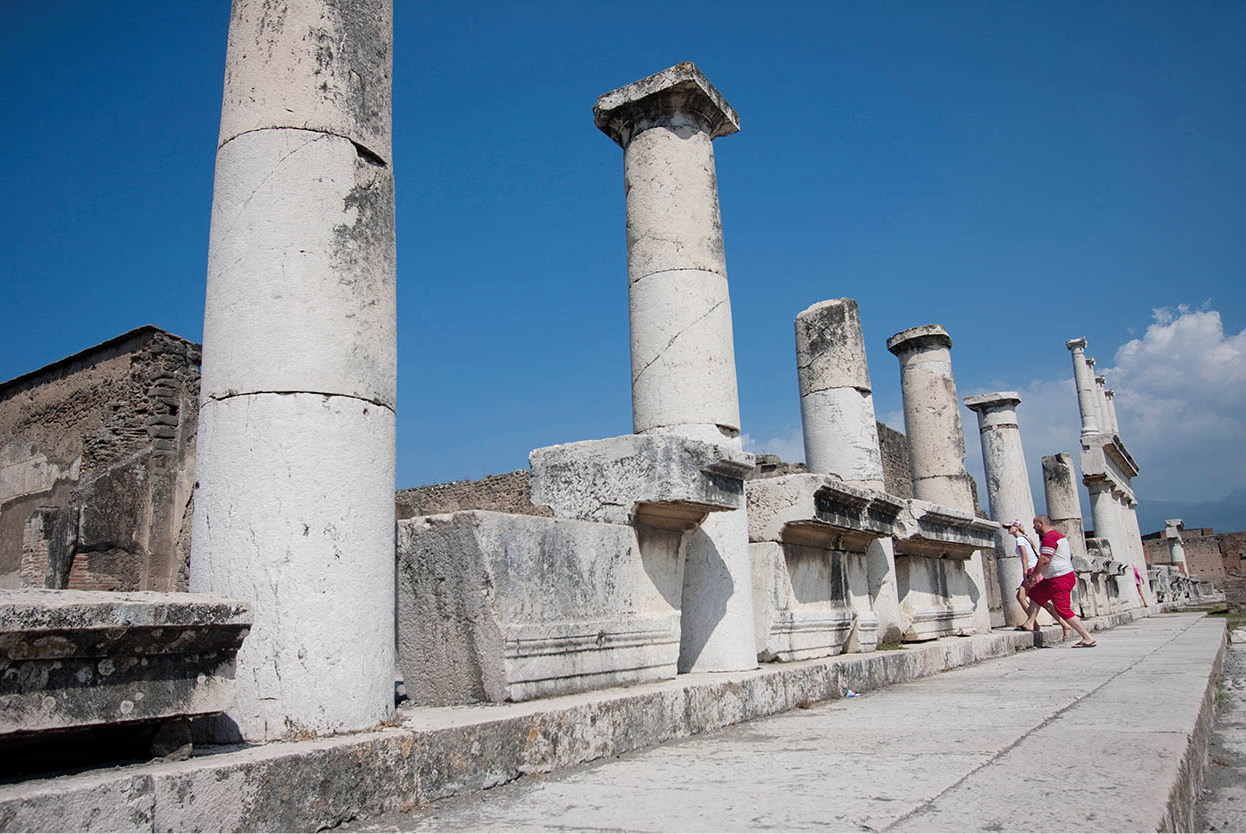 Top Attraction 5 Greg GladmanApa Publications Pompeii Walk the streets of - photo 9