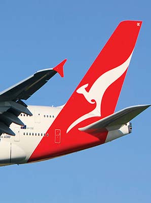 Qantas airplane - photo 11