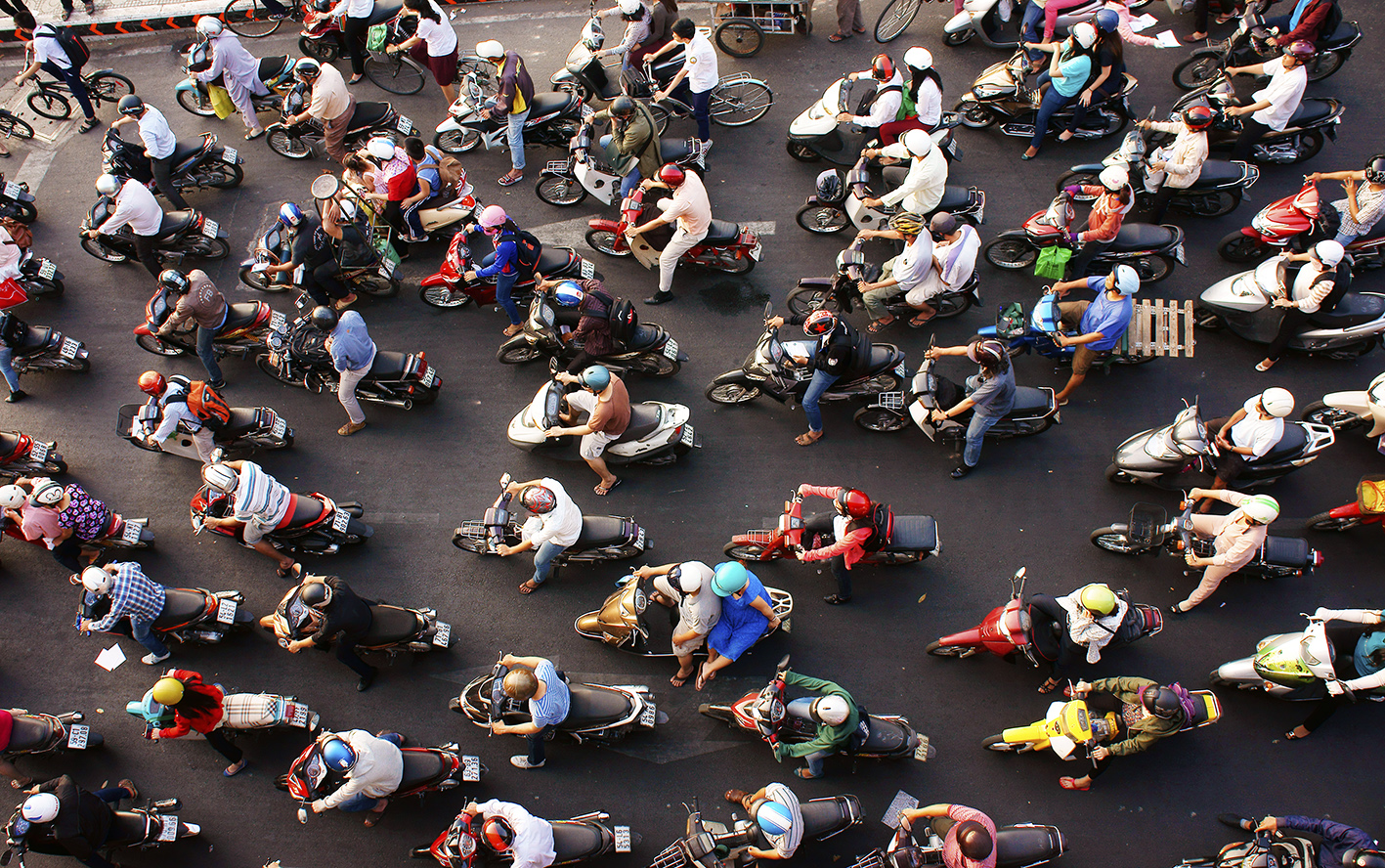 Motorbike traffic XUANHUONGHO SHUTTERSTOCK VIETNAMS TOP 12 PLAN YOUR - photo 6