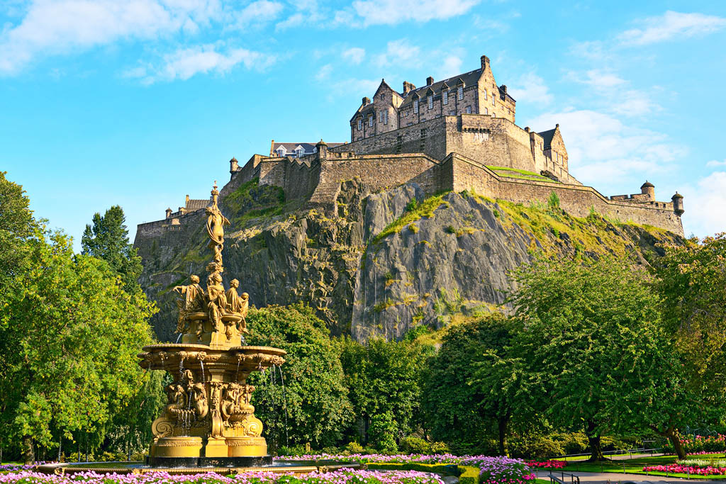 GODRICKSHUTTERSTOCK Edinburgh Top Sights Rosslyn Chapel Made famous by Dan - photo 6