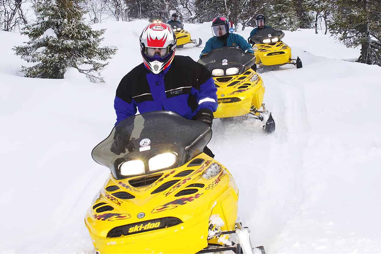 Snowmobiling along the Russian border Lapland is known for three things - photo 7