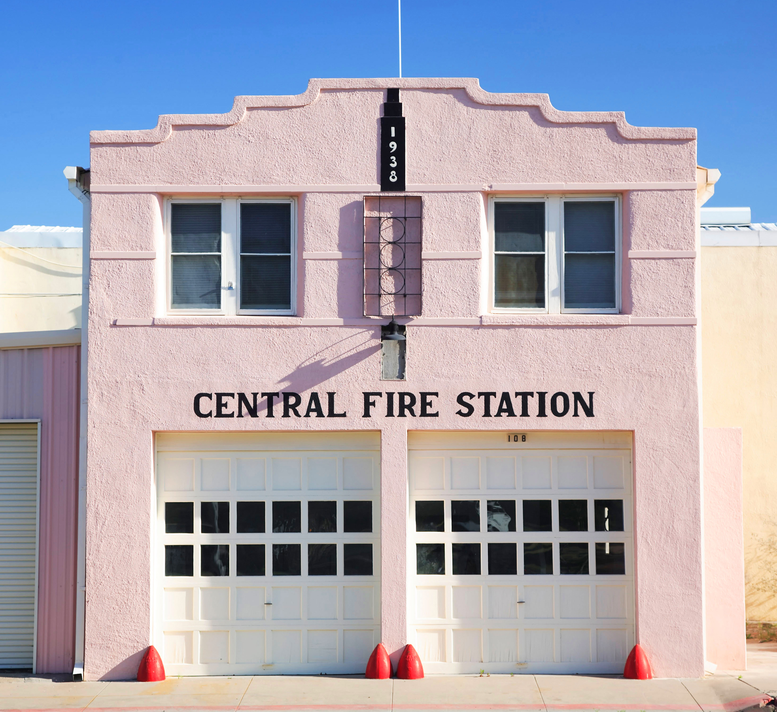 MARFA Highlights Tiny historic border towns dot one of the least-visited - photo 8