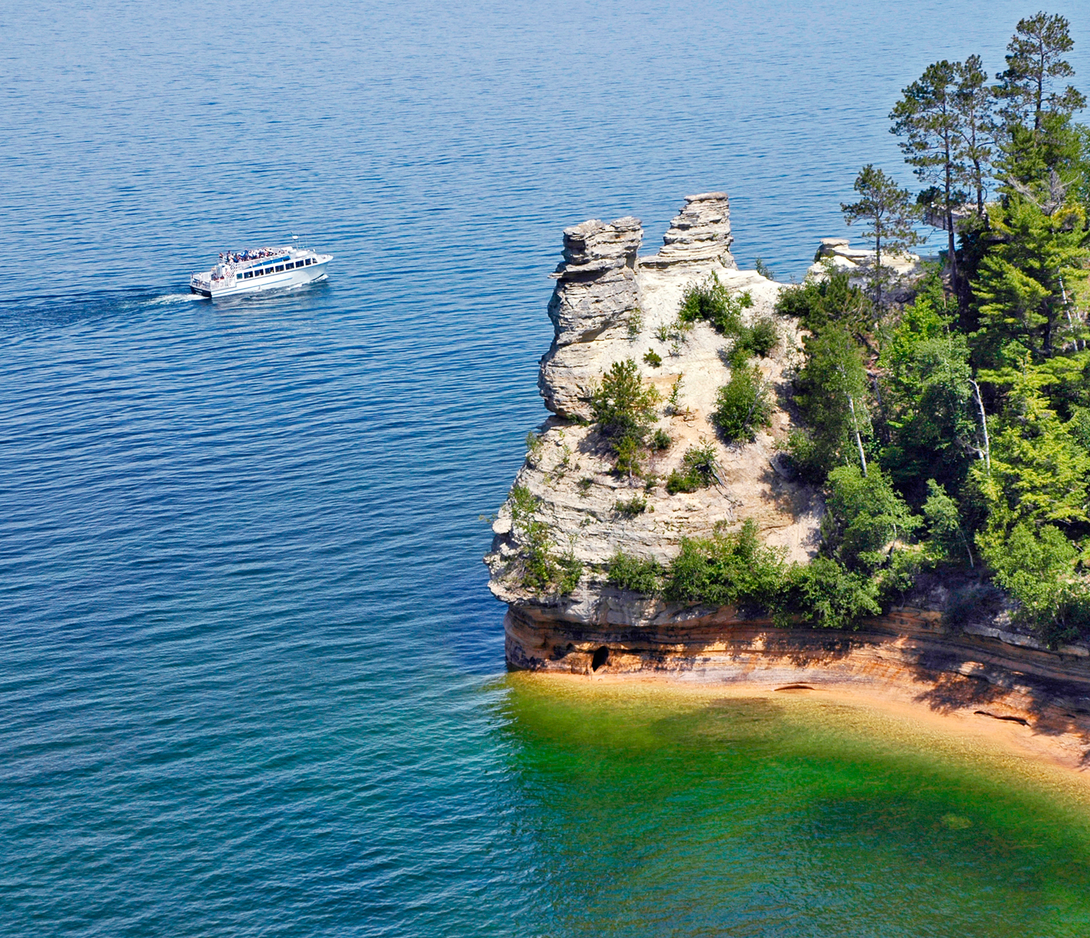 PICTURED ROCKS NATIONAL LAKESHORE MI Highlights Take a boat tour on the - photo 8