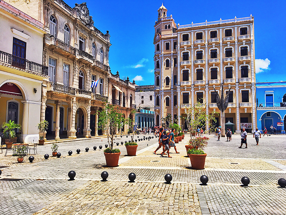 FEDERICO JULIENSTOCKIMOALAMY Havana Top Sights Museo de la Revolucin Cuban - photo 8