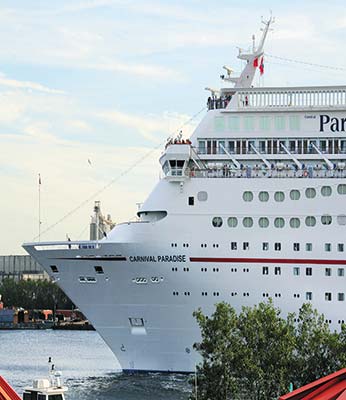 a cruise ship in the Port of Tampa Universal Orlando Resort Both cities - photo 10