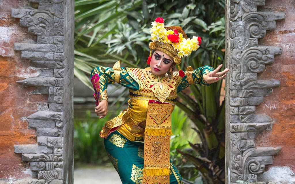 Traditional Balinese dancer KERTU SHUTTERSTOCK BaliTop Sights Pura - photo 5