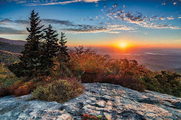 Blue Ridge Mountains INTRODUCTION Mention North Carolina and people tend - photo 7