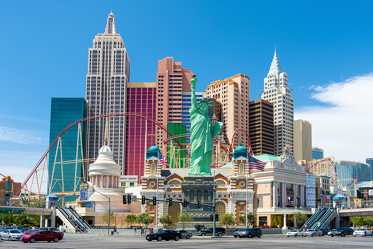 CHRIS HEPBURNGETTY IMAGES Las Vegas Top Sights LINQ Outdoor - photo 12