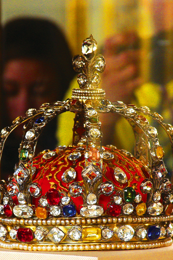 Centuries of imperial wealth are on display in the vaults of the Crown Jewels - photo 10