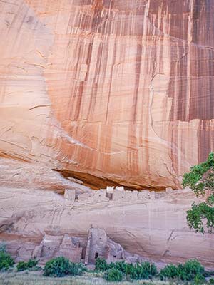 Canyon De Chelly in the Navajo Nation rest house along the Bright Angel Trail - photo 13